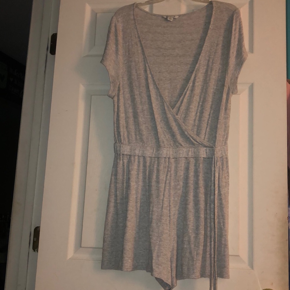 American Eagle Romper